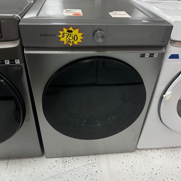 SAMSUNG Bespoke 7.6 cu. ft. Ultra Capacity Electric Dryer with AI Optimal Dry and Super Speed Dry in Silver Steel