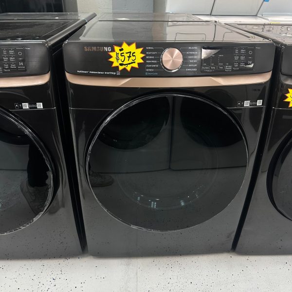 SAMSUNG 7.5 cu. ft. Smart Electric Dryer with Steam Sanitize+ and Sensor Dry in Brushed Black