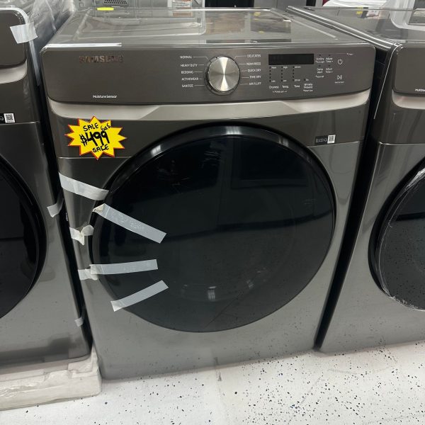 SAMSUNG 7.5 cu. ft. Smart Gas Dryer with Steam Sanitize+ in Platinum