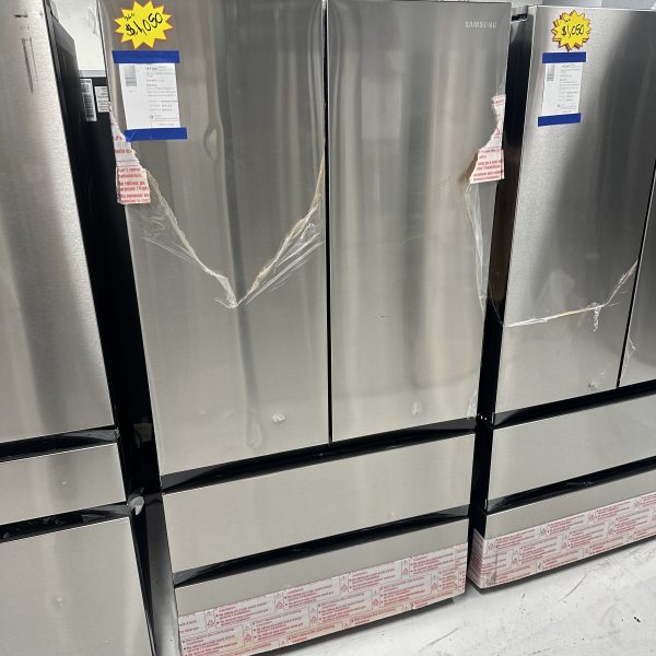 Samsung 31 cu. ft. Mega Capacity 4-Door French Door Refrigerator with Dual Auto Ice Maker in Stainless Steel